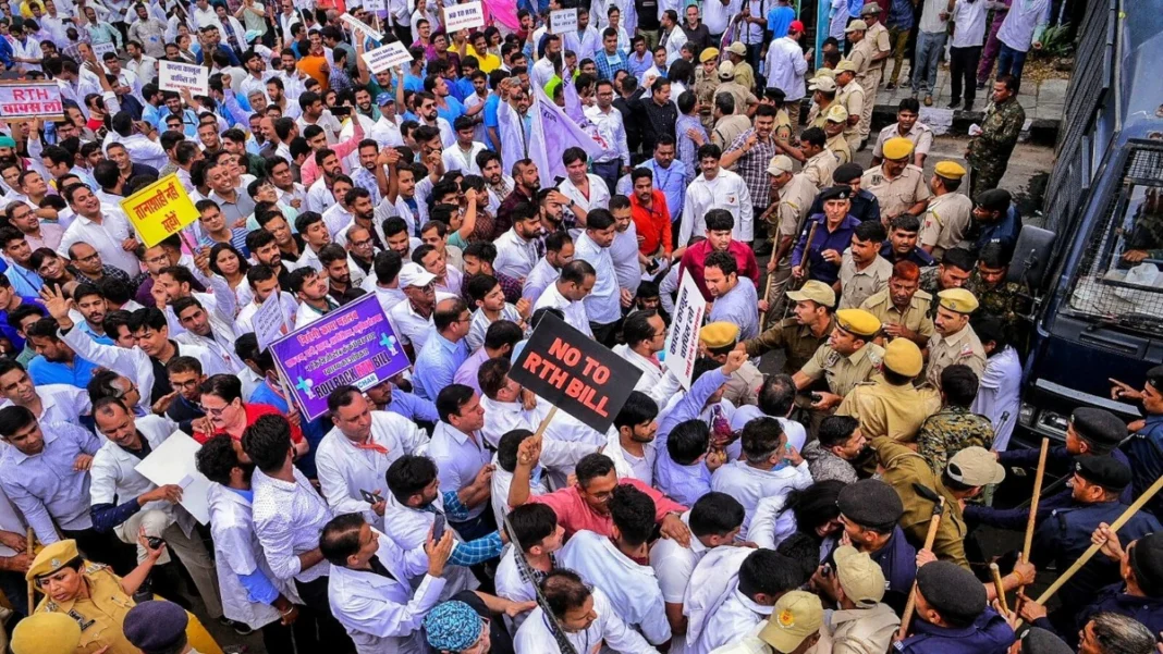 700 Teachers of 17 Rajasthan Medical College Teachers go on “Mass Leave”