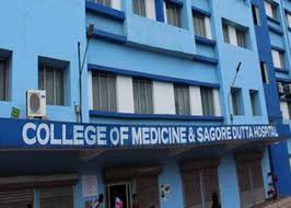 Junior doctors in Bengal threaten to resume stir after attack on doctors at Sagore Dutta Hospital