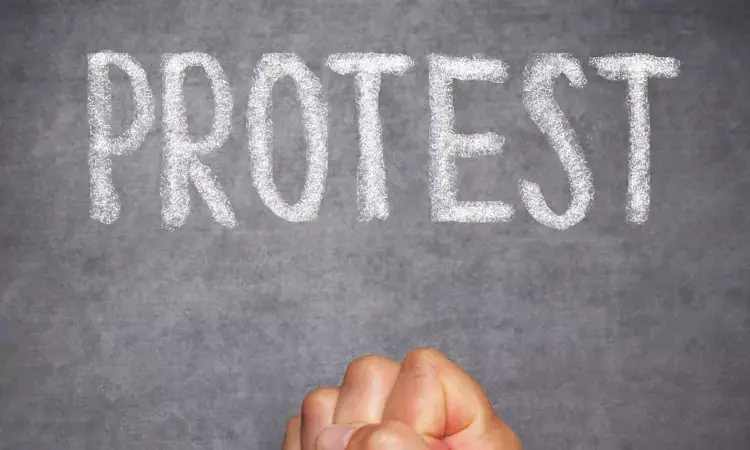 ⚖️ Doctors’ Protest in Araria Called Off After Apology