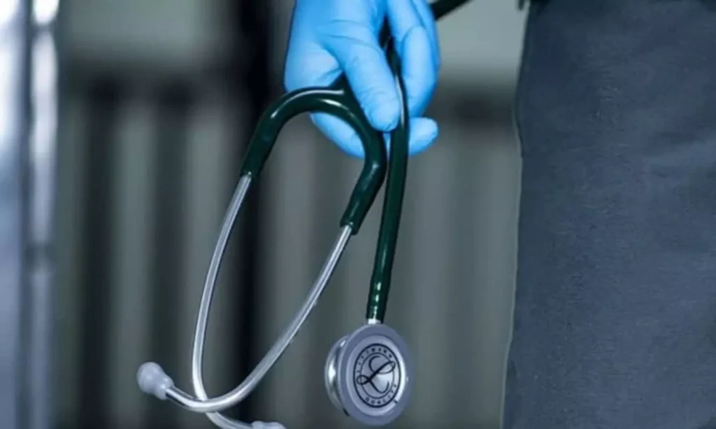 Surgical Gauze Allegedly Left Inside Woman After Delivery in Mumbai Hospital, Second Surgery Required